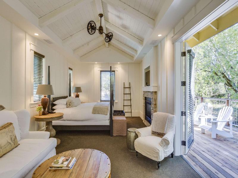Farmhouse Inn image