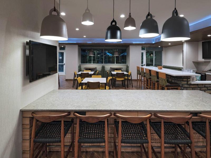 Fairfield Inn & Suites by Marriott Houston Missour image
