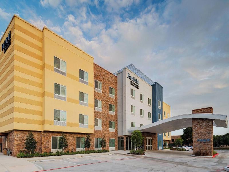 Fairfield Inn & Suites by Marriott Houston Missour image