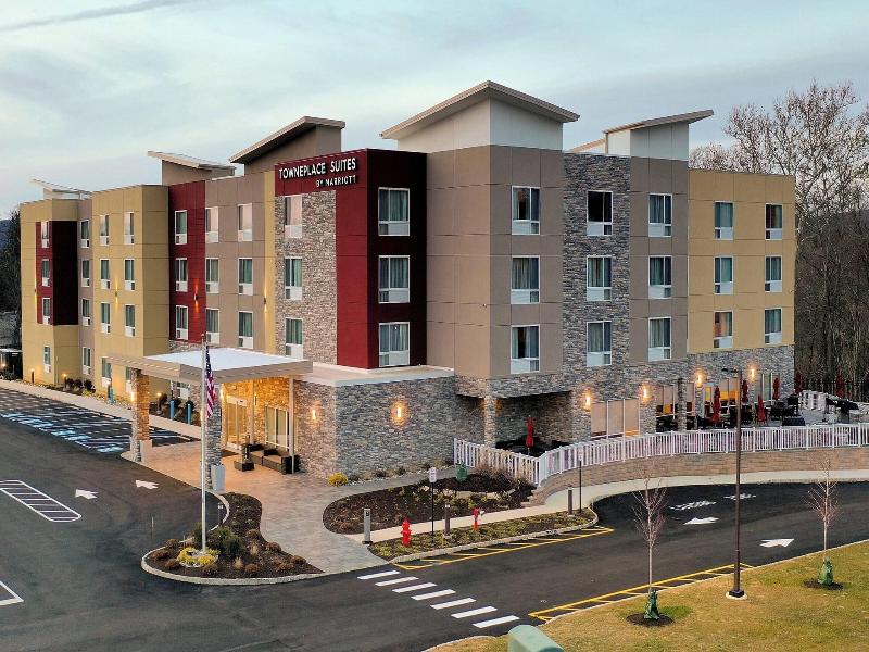 Towneplace Suites By Marriott Clinton image
