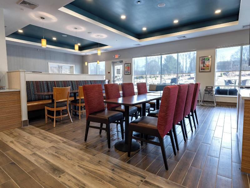 Towneplace Suites By Marriott Clinton image