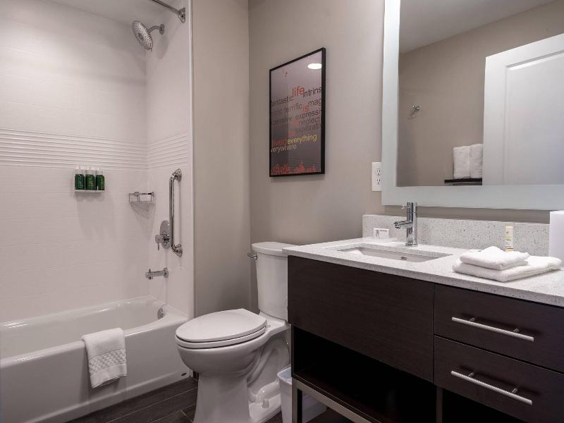 Towneplace Suites By Marriott Clinton image
