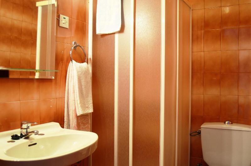 Hostal Las Perdices image
