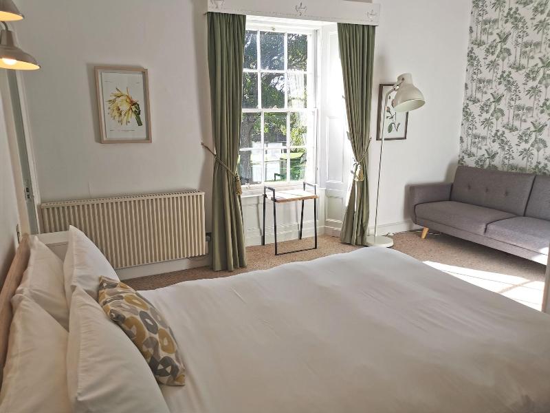 Lunan House Hotel image