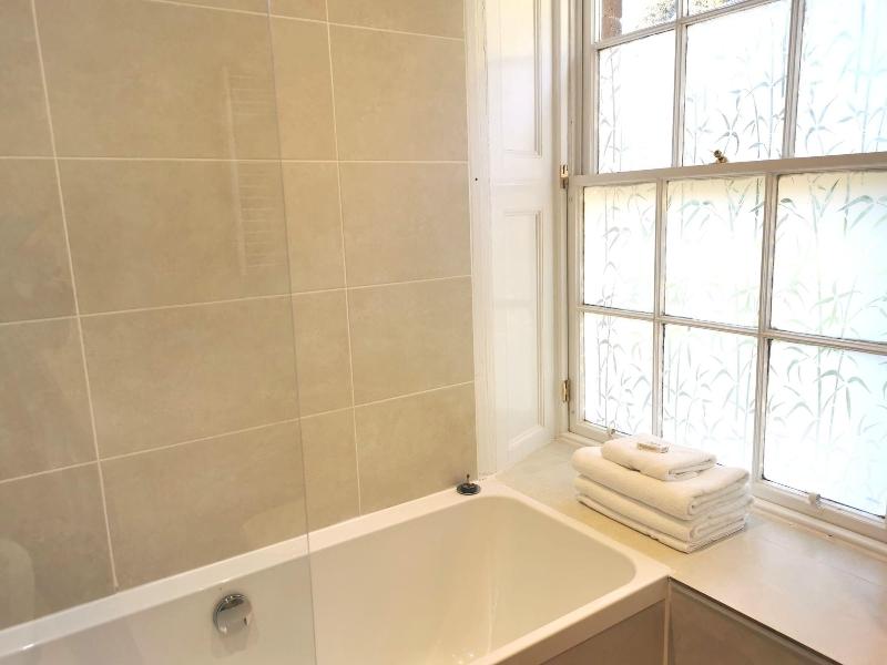 Lunan House Hotel image