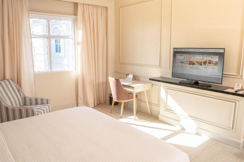 The Monarch Hotel image