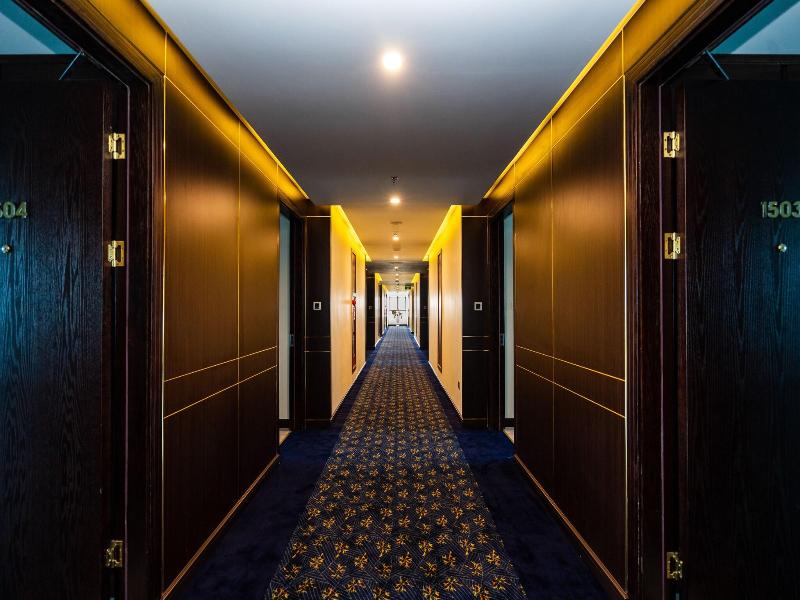 Eagle Hotel image