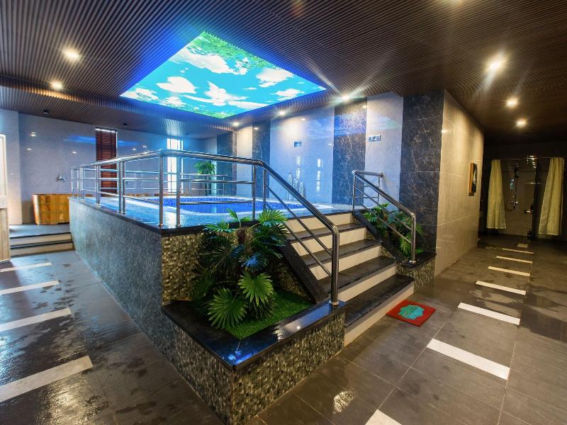 Eagle Hotel image