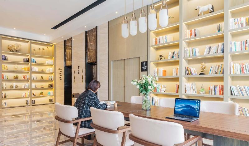 Atour Hotel Nanshan Science Park Keyuan Road Shenz image