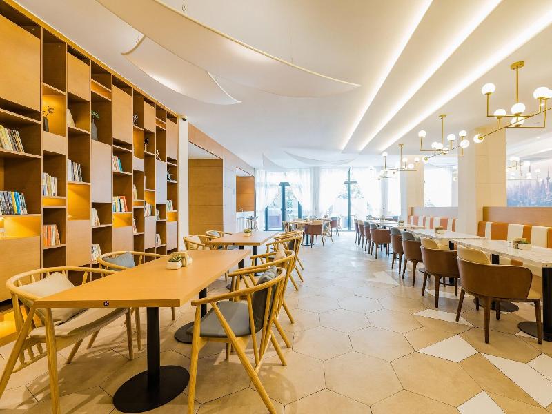 Atour Hotel Nanshan Science Park Keyuan Road Shenz image