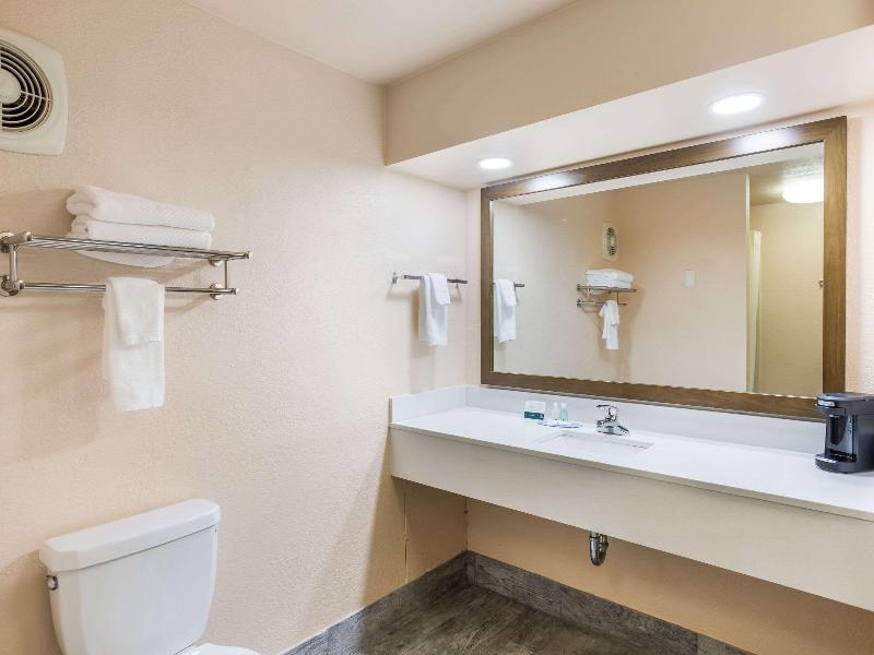 Quality Inn Pulaski image