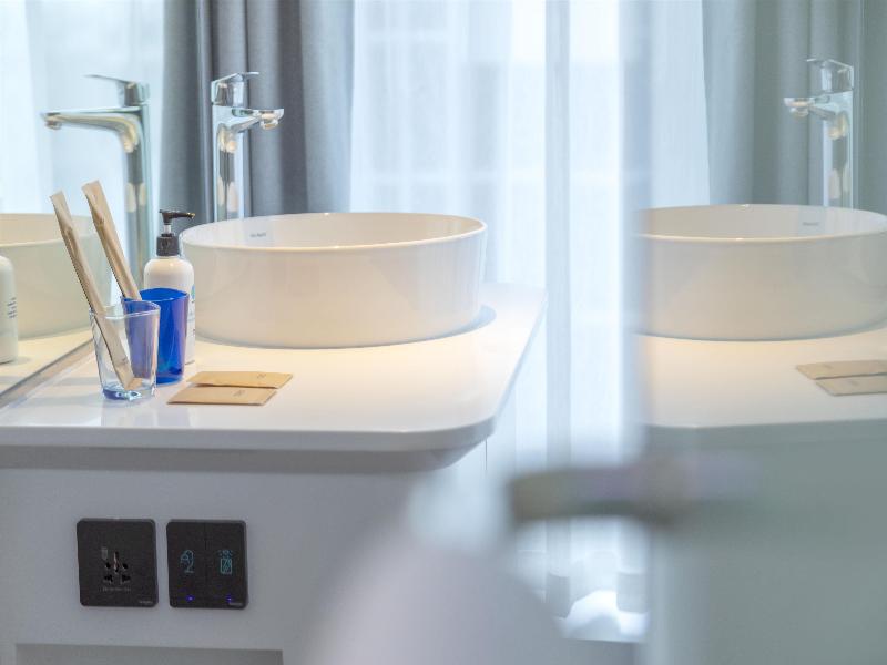 Tru by Hilton Nam Dinh City Centre image