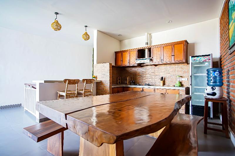 Bali Manik Guest House