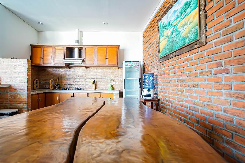 Bali Manik Guest House
