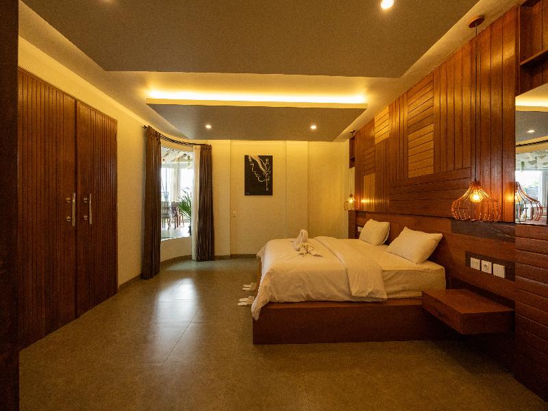 The Ocean Views Luxury Villas & Apartment by ZUZU image