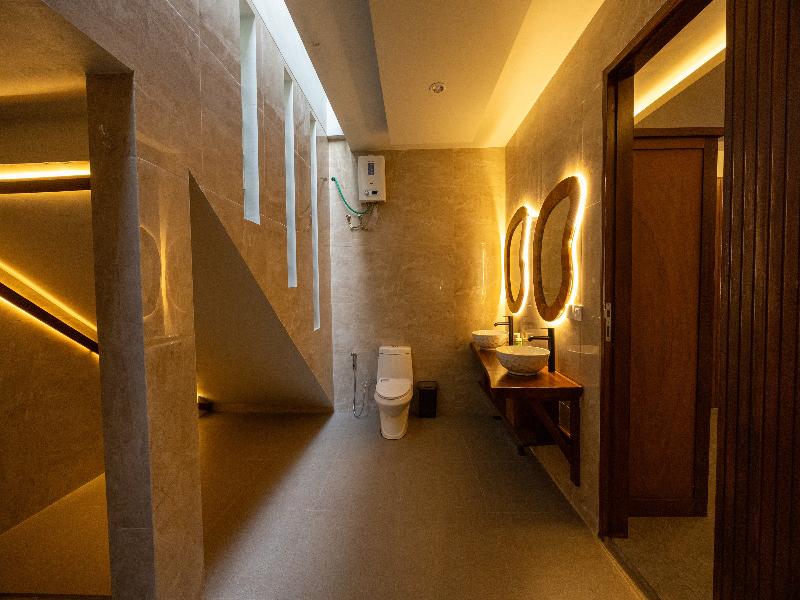 The Ocean Views Luxury Villas & Apartment by ZUZU image