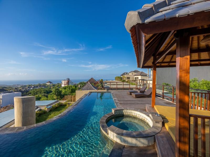 The Ocean Views Luxury Villas & Apartment by ZUZU image