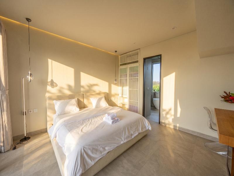 The Ocean Views Luxury Villas & Apartment by ZUZU image