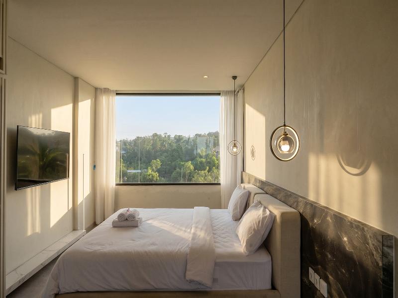 The Ocean Views Luxury Villas & Apartment by ZUZU image