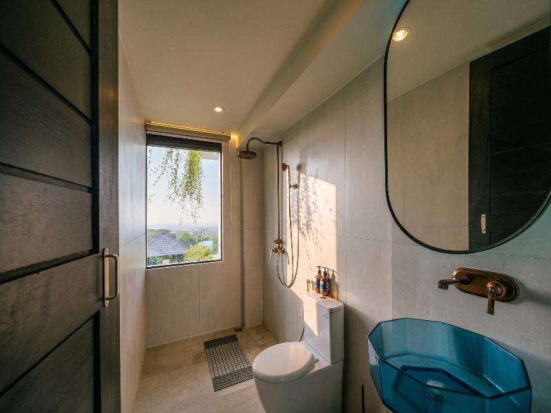 The Ocean Views Luxury Villas & Apartment by ZUZU image