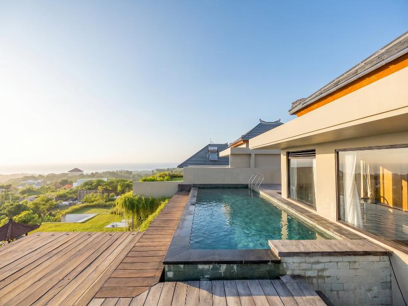 The Ocean Views Luxury Villas & Apartment by ZUZU image