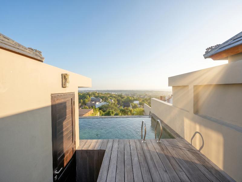 The Ocean Views Luxury Villas & Apartment by ZUZU image