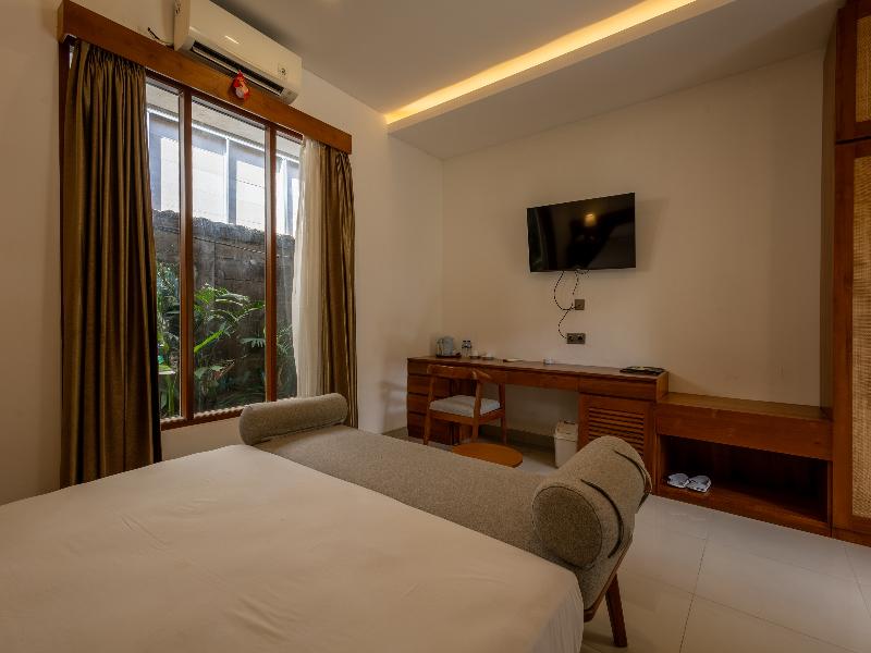 Hotel Sinar Bali Legian by ZUZU image