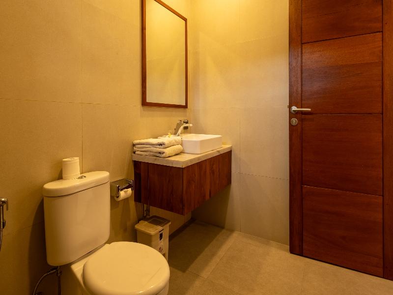Hotel Sinar Bali Legian by ZUZU image
