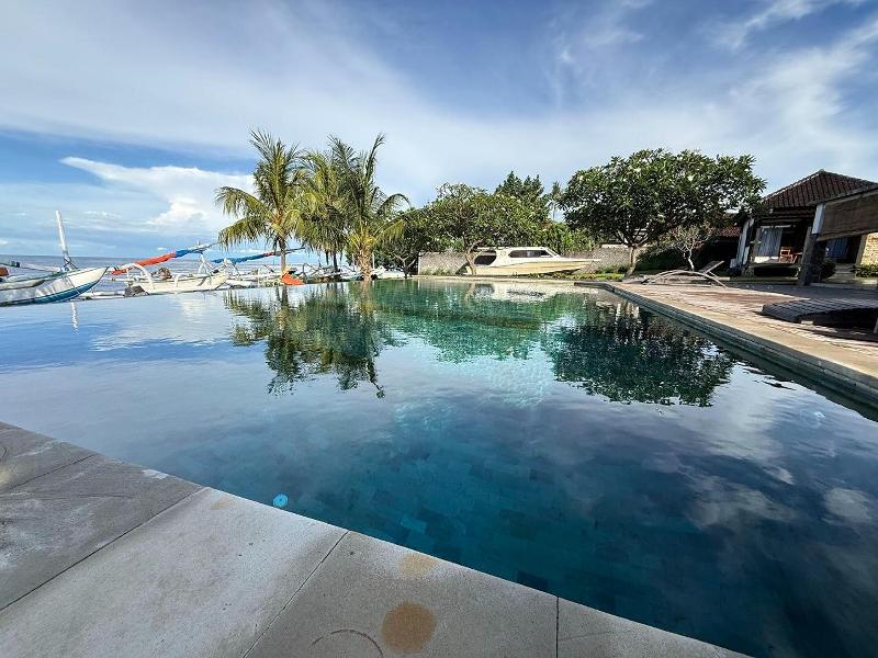 Hi Blue Bali Melasti Dive Resort by ZUZU image