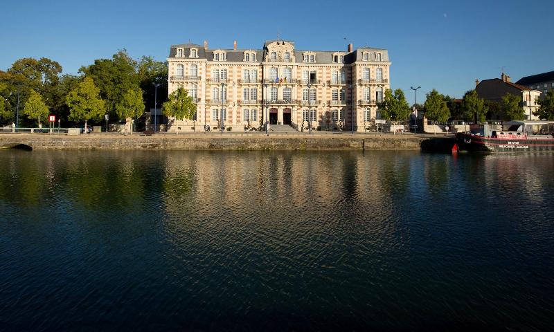Les Jardins Du Mess image