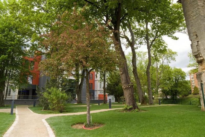 Les Jardins Du Mess image