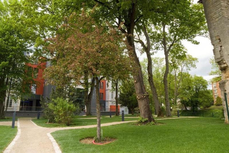 Les Jardins Du Mess image