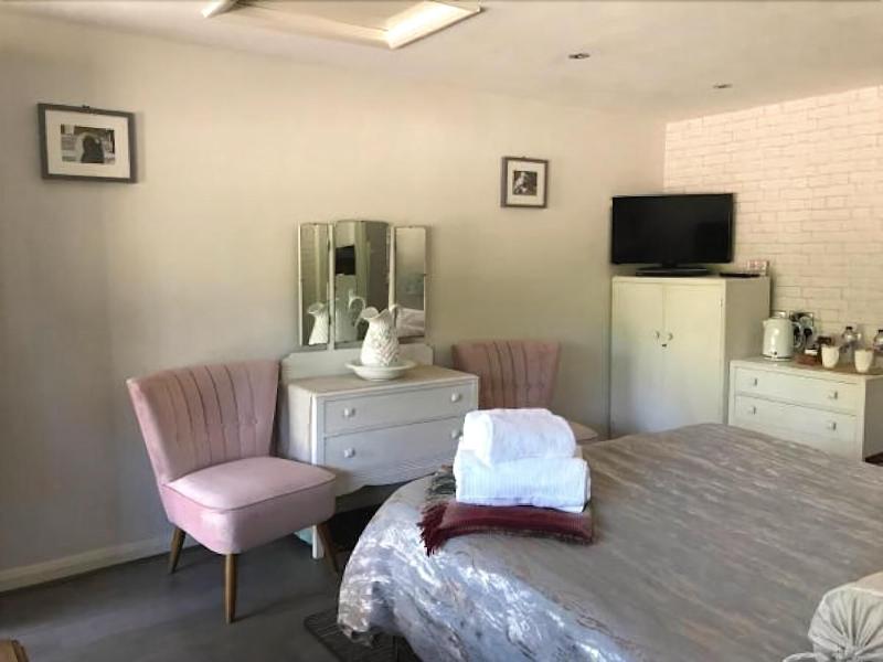 Pinewood Lodge image