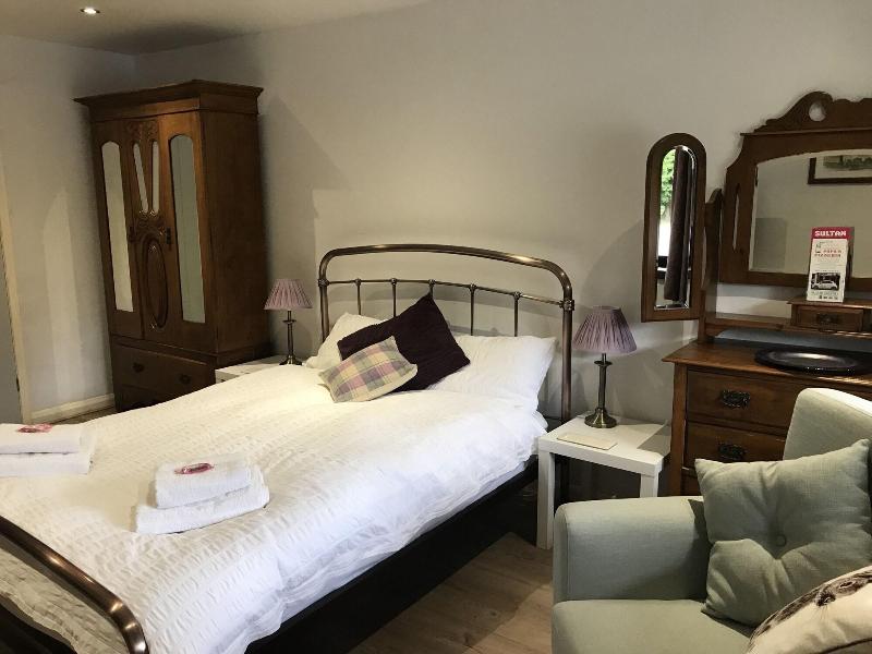Pinewood Lodge image