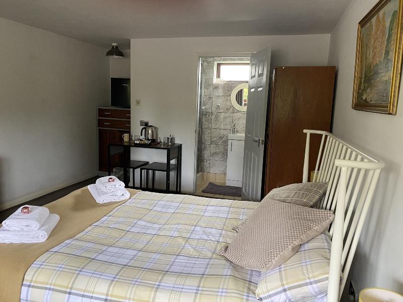 Pinewood Lodge image