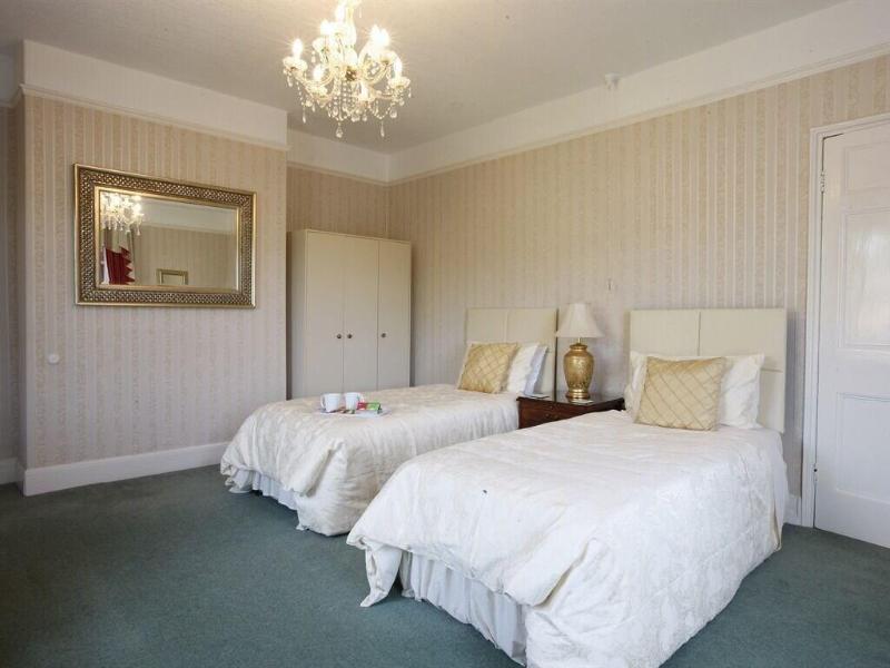 Beaufort Lodge image