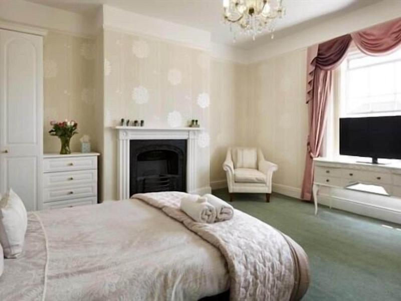 Beaufort Lodge image