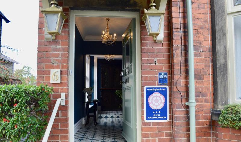 St George's Hotel image