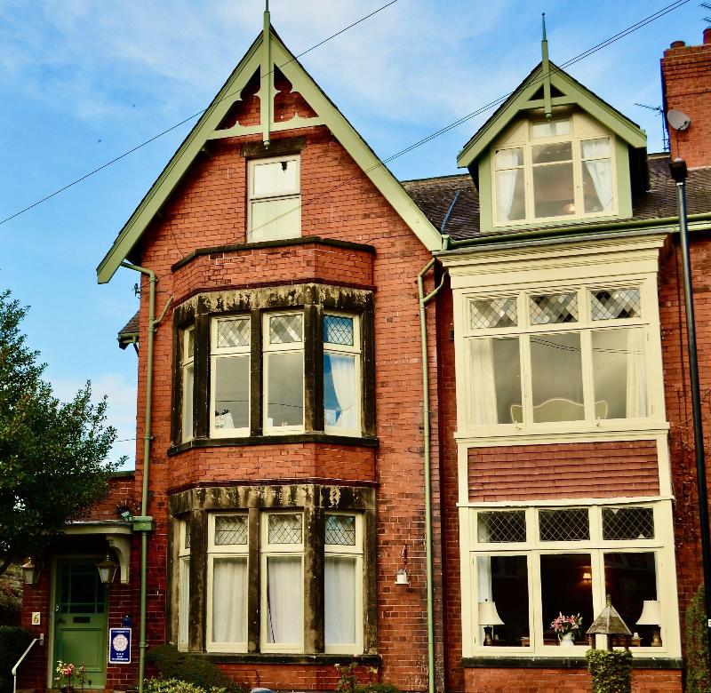 St George's Hotel image