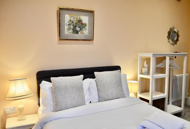 St George's Hotel image