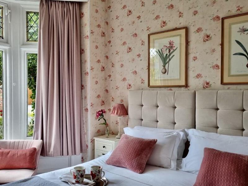 St George's Hotel image