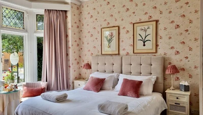 St George's Hotel image