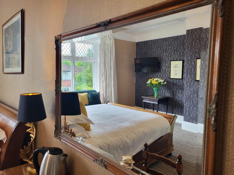 St George's Hotel image