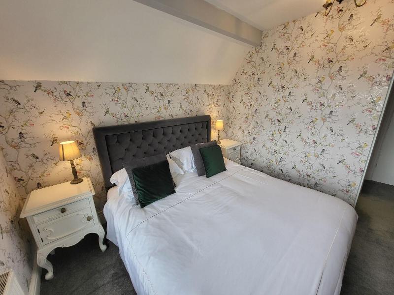 St George's Hotel image