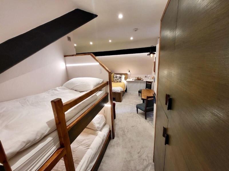 St George's Hotel image