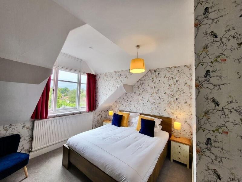 St George's Hotel image