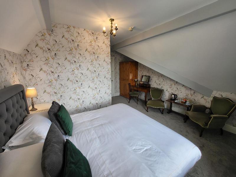 St George's Hotel image