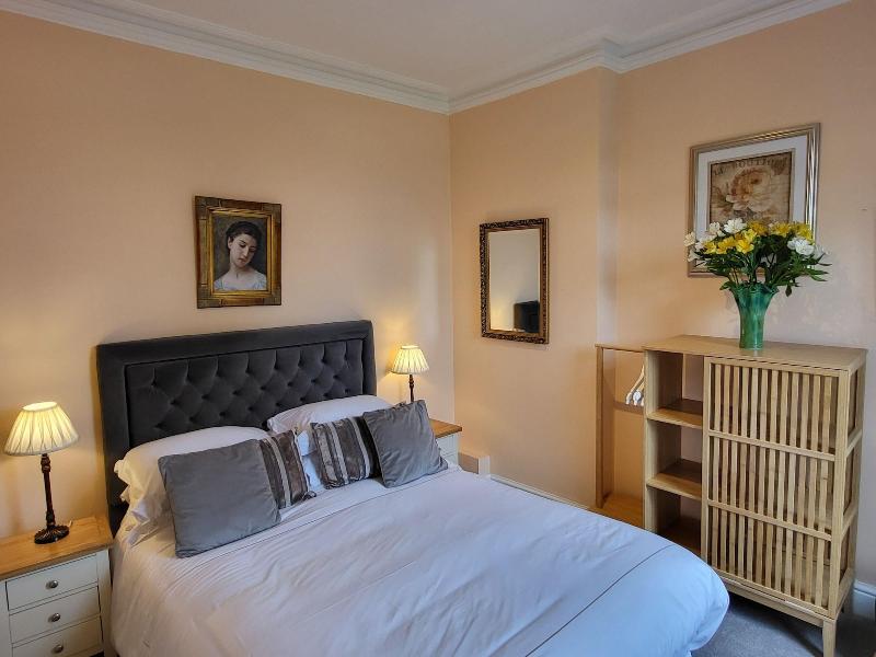 St George's Hotel image