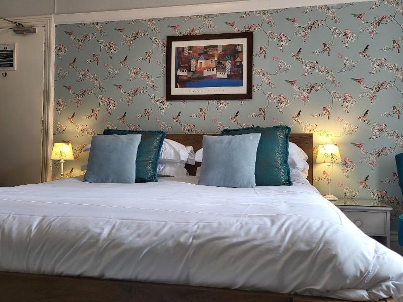 St George's Hotel image