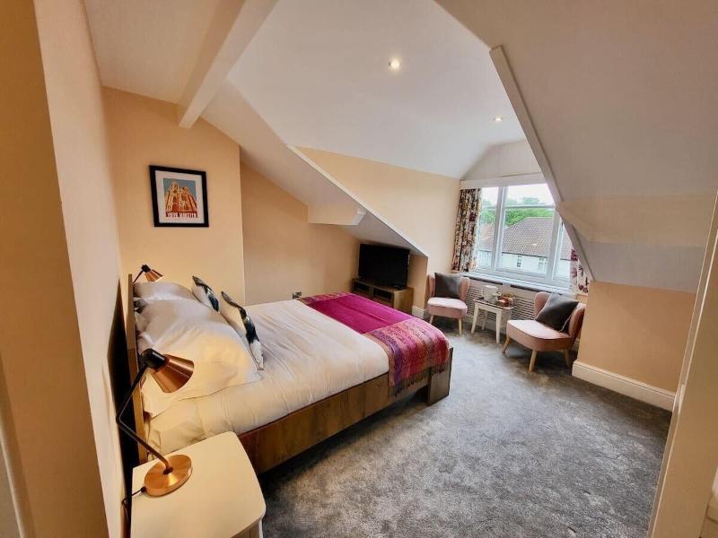 St George's Hotel image